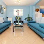4 Bedroom Amazing In Daire Labin (Istria)