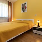 Daire 4 Bedroom Amazing In *