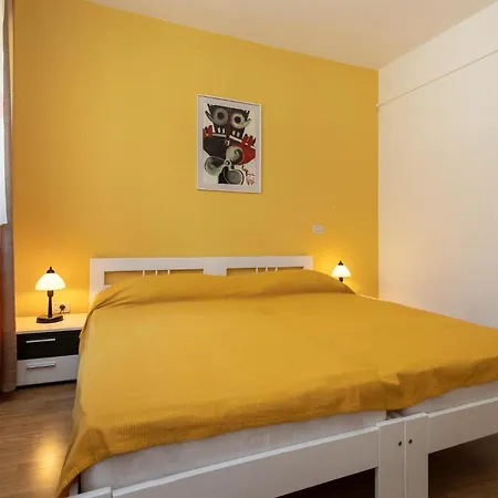 4 Bedroom Amazing In Apartman *