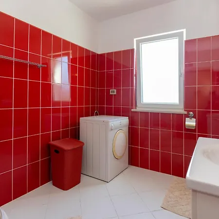 4 Bedroom Amazing In Apartman *